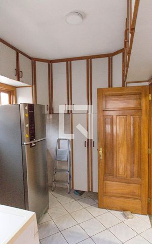 Casa para alugar com 250m², 4 quartos e 3 vagasÁrea de Serviço