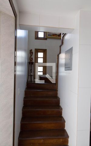 Casa para alugar com 250m², 4 quartos e 3 vagasBanheiro Social