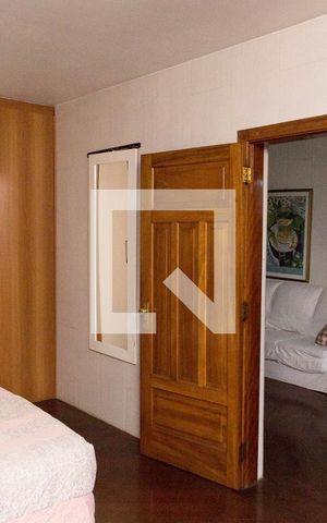 Casa para alugar com 250m², 4 quartos e 3 vagasQuarto Suíte
