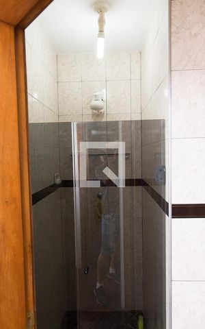Casa para alugar com 250m², 4 quartos e 3 vagasBanheiro Social