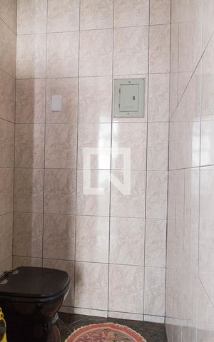 Casa para alugar com 250m², 4 quartos e 3 vagasBanheiro de serviço