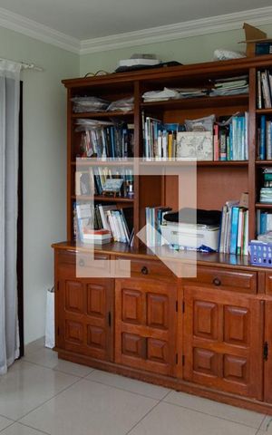 Apartamento à venda com 270m², 4 quartos e 3 vagas Apartamento à venda com 270m², 4 quartos e 3 vagasQuarto 1