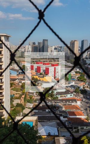 Apartamento à venda com 200m², 3 quartos e 3 vagas Apartamento à venda com 200m², 3 quartos e 3 vagasVaranda da Sala