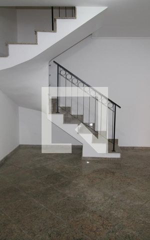 Casa de condomínio para alugar com 130m², 3 quartos e 2 vagasSala