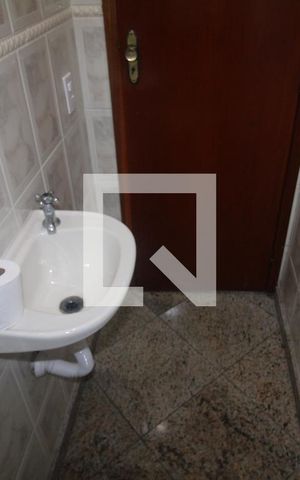 Casa de condomínio para alugar com 130m², 3 quartos e 2 vagasLavabo