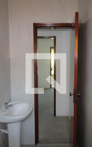 Casa de condomínio para alugar com 130m², 3 quartos e 2 vagasBanheiro