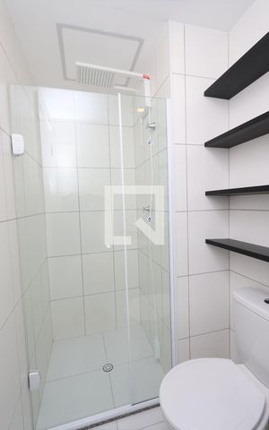 Apartamento para alugar com 46m², 2 quartos e 1 vaga Apartamento para alugar com 46m², 2 quartos e 1 vagaBanheiro