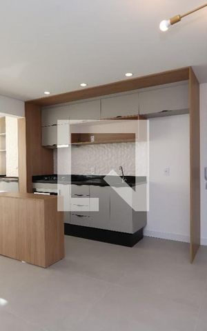 Apartamento para alugar com 46m², 2 quartos e 1 vaga Apartamento para alugar com 46m², 2 quartos e 1 vagaSala/Cozinha