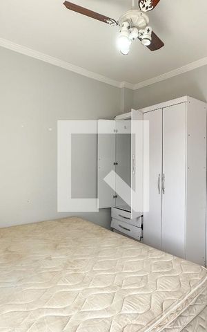 Apartamento para alugar com 100m², 3 quartos e 1 vaga Apartamento para alugar com 100m², 3 quartos e 1 vagaQuarto