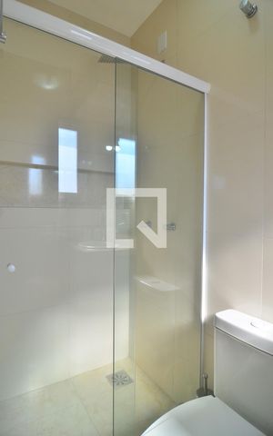 Casa de condomínio à venda com 122m², 3 quartos e 2 vagasBanheiro 2