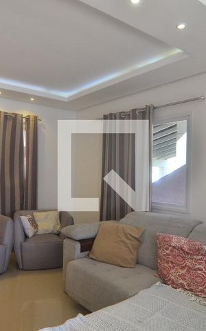 Casa de condomínio à venda com 122m², 3 quartos e 2 vagasSala