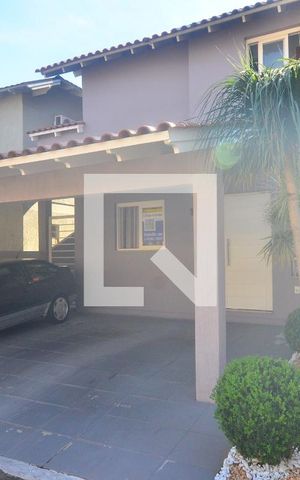 Casa de condomínio à venda com 122m², 3 quartos e 2 vagasFachada