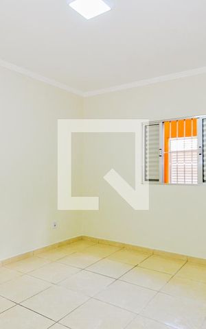 Casa para alugar com 100m², 2 quartos e 2 vagasQuarto 2