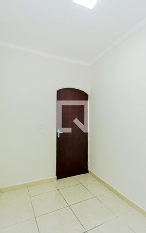 Casa para alugar com 100m², 2 quartos e 2 vagasQuarto 1
