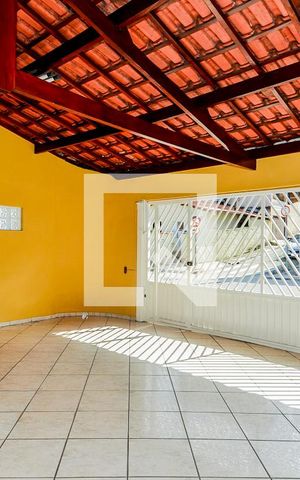 Casa para alugar com 100m², 2 quartos e 2 vagasGaragem