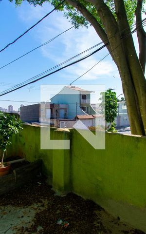 Casa à venda com 88m², 2 quartos e sem vaga Casa à venda com 88m², 2 quartos e sem vagaEntrada