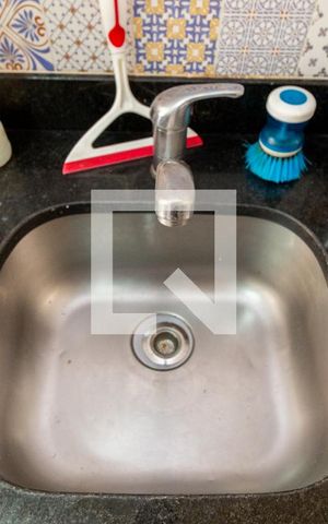 Apartamento à venda com 70m², 1 quarto e 2 vagas Apartamento à venda com 70m², 1 quarto e 2 vagasDetalhe - Cozinha
