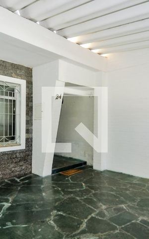 Casa à venda com 110m², 2 quartos e 2 vagasGaragem