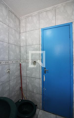 Casa à venda com 231m², 4 quartos e 4 vagasBanheiro Social