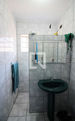 Casa à venda com 231m², 4 quartos e 4 vagasBanheiro Social