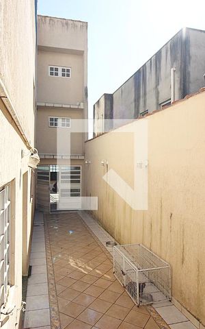 Casa à venda com 231m², 4 quartos e 4 vagasCorredor