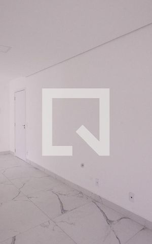 Apartamento à venda com 42m², 2 quartos e 1 vaga Apartamento à venda com 42m², 2 quartos e 1 vagaSala