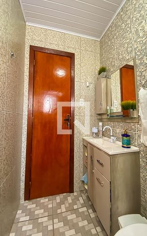Casa para alugar com 80m², 2 quartos e 1 vaga Casa para alugar com 80m², 2 quartos e 1 vagaBanheiro