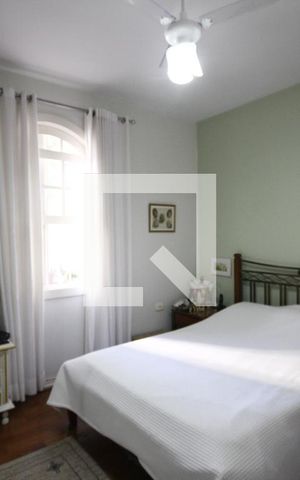 Casa à venda com 161m², 3 quartos e 2 vagasSuíte