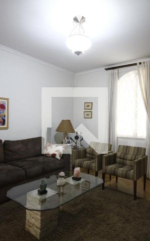 Casa à venda com 161m², 3 quartos e 2 vagasSala