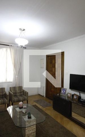 Casa à venda com 161m², 3 quartos e 2 vagasSala