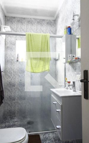 Casa à venda com 161m², 3 quartos e 2 vagasBanheiro
