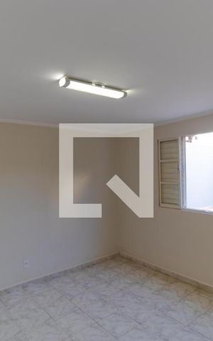 Casa à venda com 300m², 4 quartos e 4 vagas Casa à venda com 300m², 4 quartos e 4 vagasQuarto 03