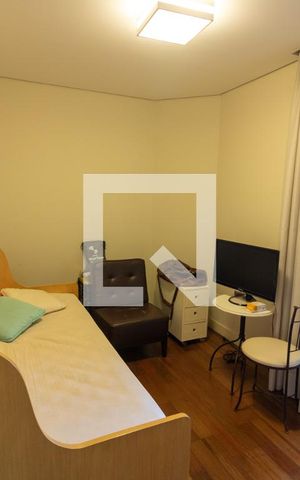 Apartamento para alugar com 155m², 3 quartos e 3 vagas Apartamento para alugar com 155m², 3 quartos e 3 vagasQuarto 2
