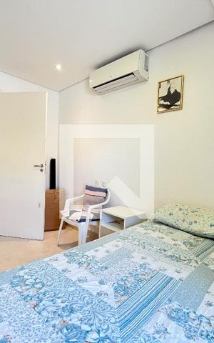 Casa à venda com 310m², 5 quartos e 4 vagasSuite 