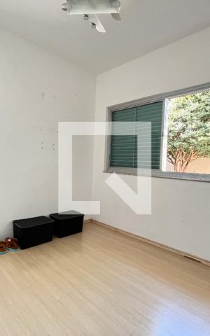 Casa à venda com 310m², 5 quartos e 4 vagasQuarto 1