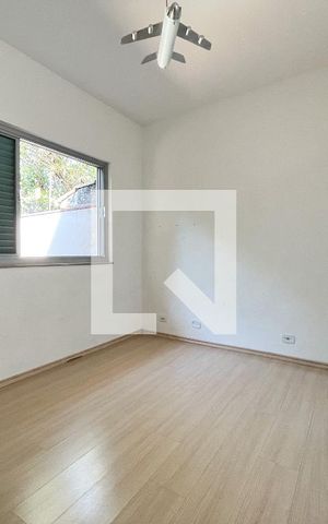 Casa à venda com 310m², 5 quartos e 4 vagasQuarto 1