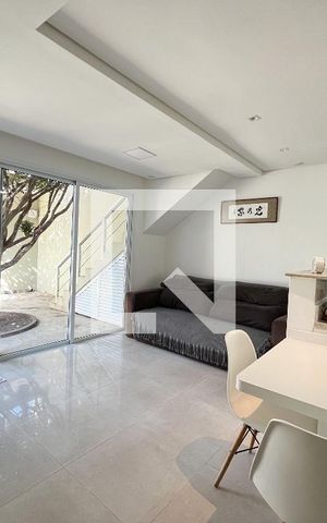 Casa à venda com 310m², 5 quartos e 4 vagasSala 2