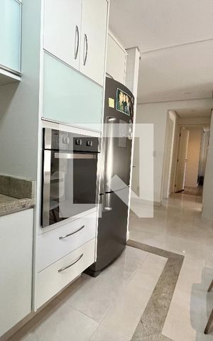 Casa à venda com 310m², 5 quartos e 4 vagasCozinha