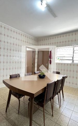 Casa à venda com 310m², 5 quartos e 4 vagasCozinha 1