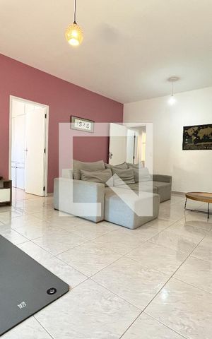 Casa à venda com 310m², 5 quartos e 4 vagasSala 1