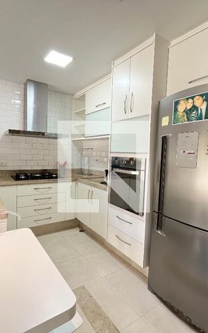 Casa à venda com 310m², 5 quartos e 4 vagasCozinha