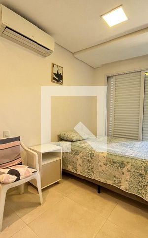 Casa à venda com 310m², 5 quartos e 4 vagasSuite 