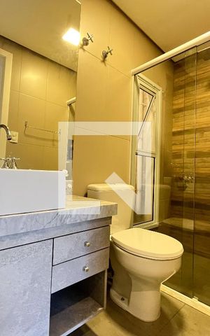 Casa à venda com 310m², 5 quartos e 4 vagasBanheiro 2