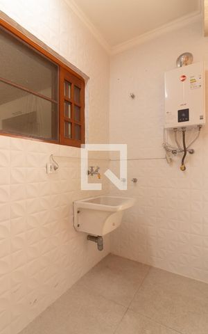 Casa para alugar com 180m², 3 quartos e 3 vagas Casa para alugar com 180m², 3 quartos e 3 vagasÁrea de Serviço