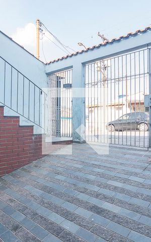 Casa à venda com 239m², 3 quartos e 4 vagas Casa à venda com 239m², 3 quartos e 4 vagasGaragem