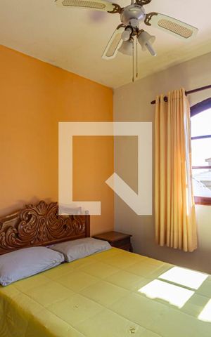 Casa à venda com 275m², 3 quartos e 5 vagas Casa à venda com 275m², 3 quartos e 5 vagasSuite