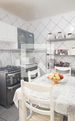 Casa à venda com 207m², 3 quartos e 2 vagasCozinha