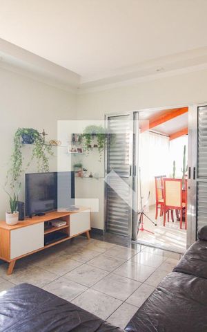 Casa à venda com 207m², 3 quartos e 2 vagasSala