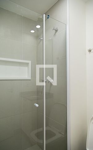 Apartamento para alugar com 29m², 1 quarto e sem vaga Apartamento para alugar com 29m², 1 quarto e sem vagaBanheiro