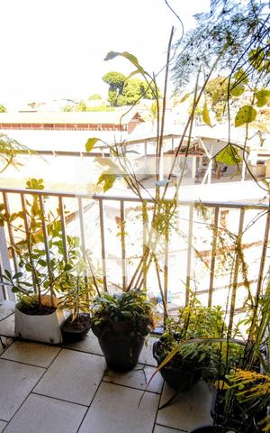 Apartamento à venda com 109m², 2 quartos e sem vagaVaranda